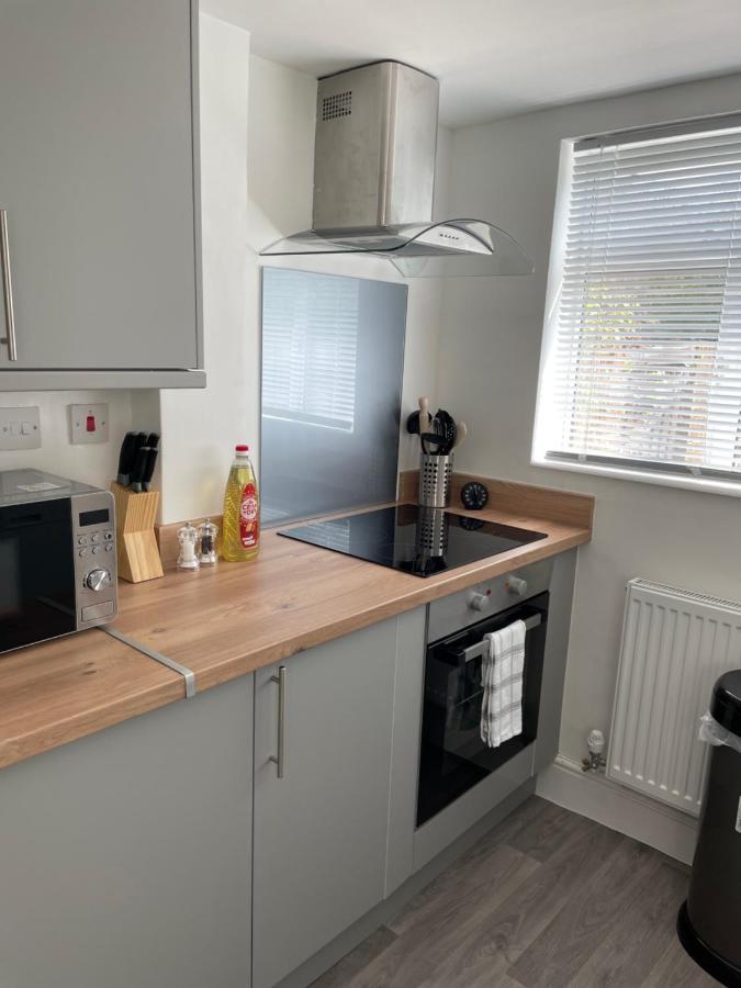 Comfy Home For Contractors And Families With Free Parking - Sage View Aldershot Exterior photo
