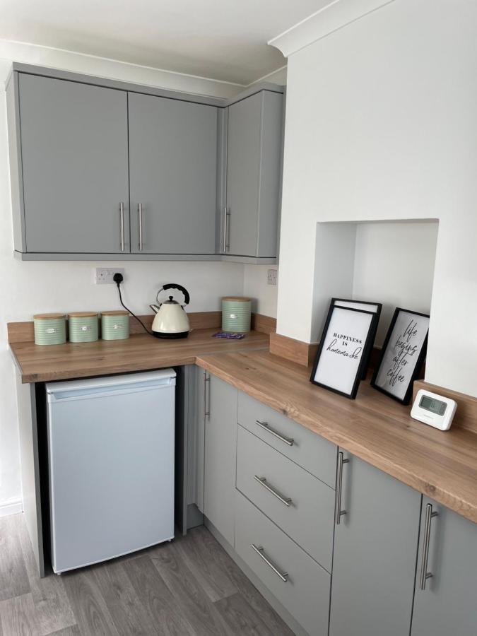 Comfy Home For Contractors And Families With Free Parking - Sage View Aldershot Exterior photo